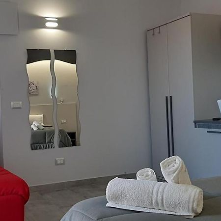 Donjon Suite Centro Storico Castelbuono  Exterior foto